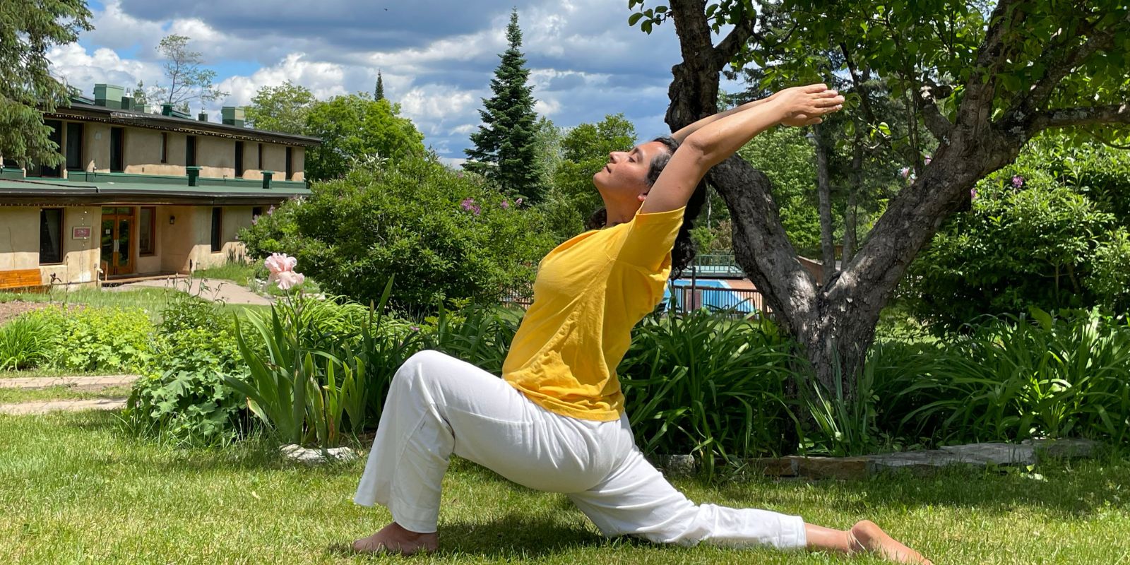 Sivananda-Canada-TTC-1600×800-00